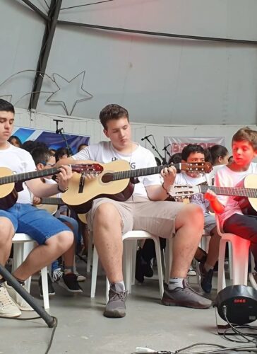 Projeto Recanto Musical oferece aulas gratuitas de música em São Luiz Gonzaga (RS)