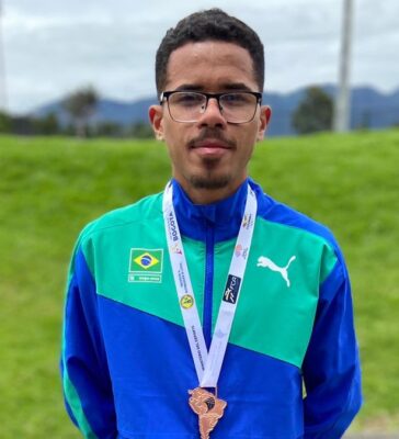 Em sua estreia internacional, Vinícius Tomaz é  bronze no Sul-Americano Sub-20 de Atletismo